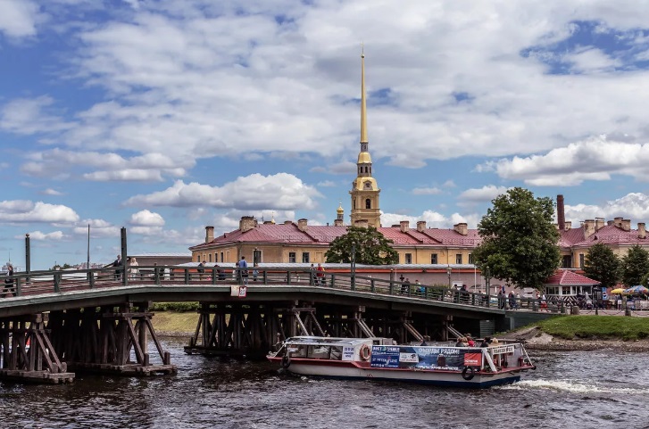 Мост в Петропавловку