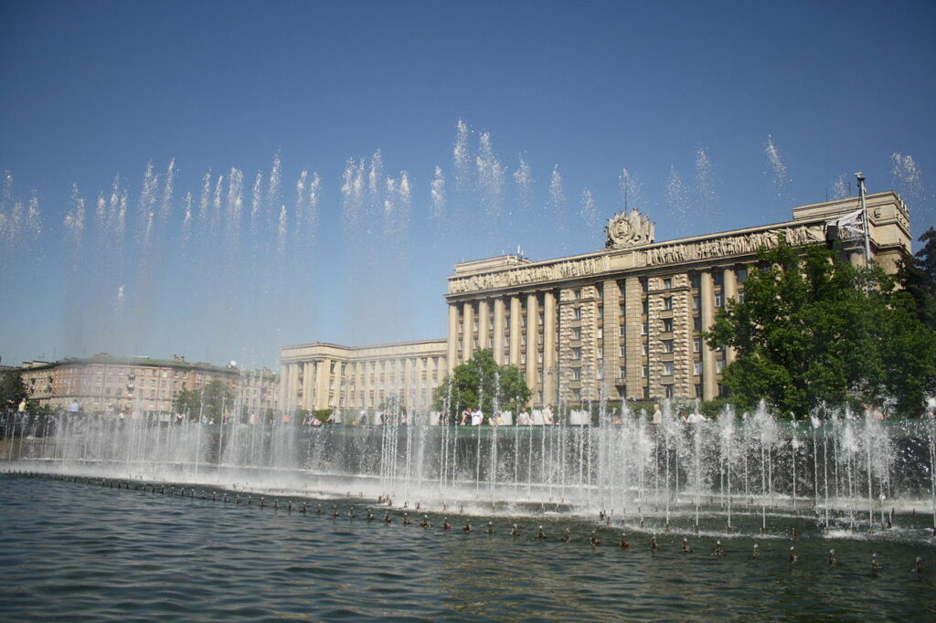 фонтаны на московской площади спб