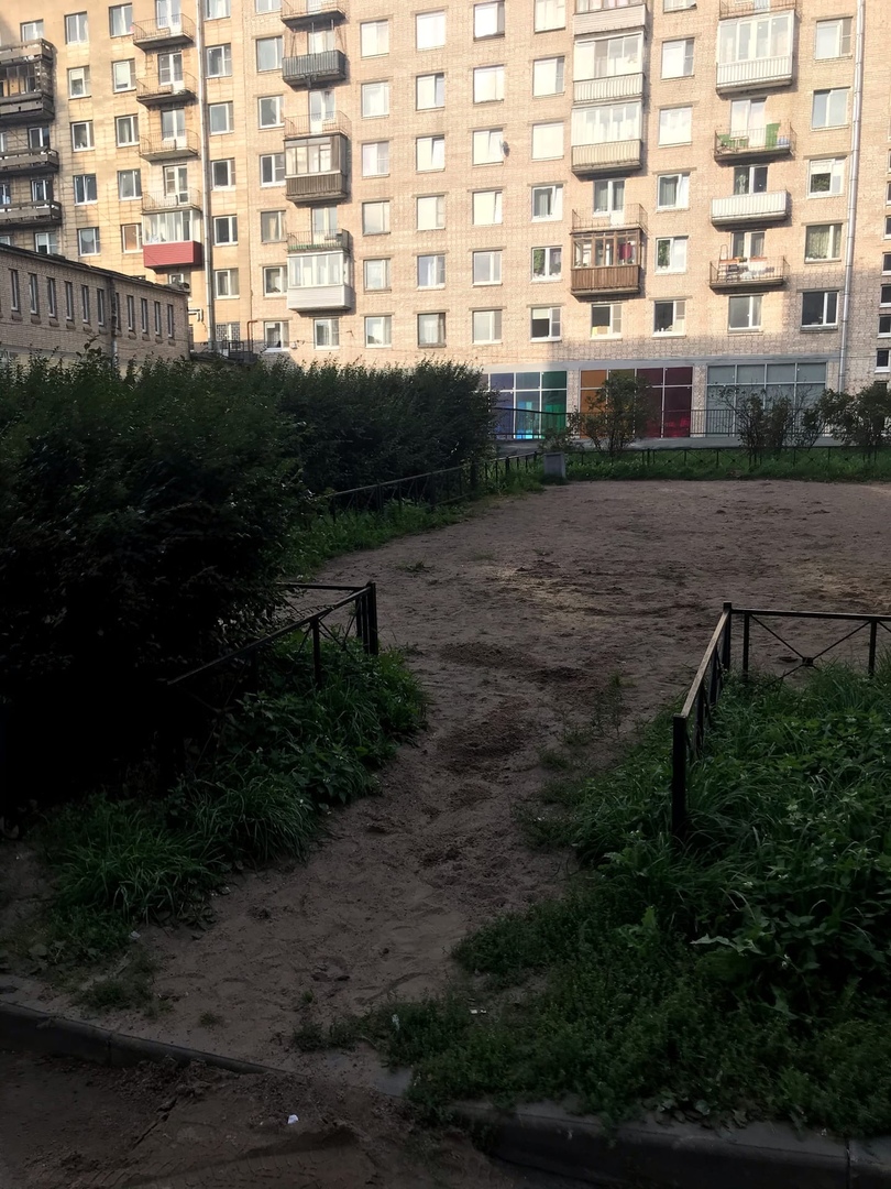 самая позорная детская площадка в Петербурге