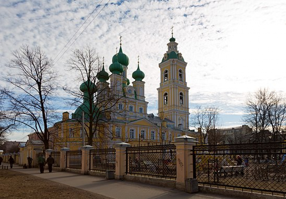 Властям Петербурга рекомендовали передать РПЦ три музея при Александро-Невской лавре