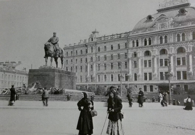 площадь восстания петербург старое фото