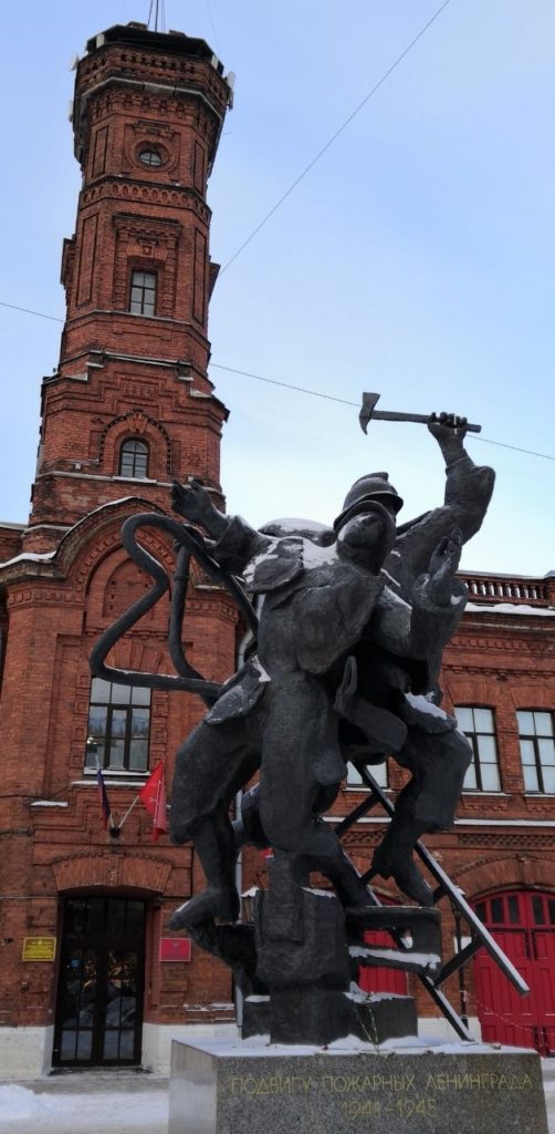 памятник бойцам-пожарным петербург