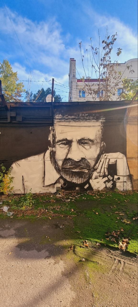 граффити довлатов петербург кадетская линия